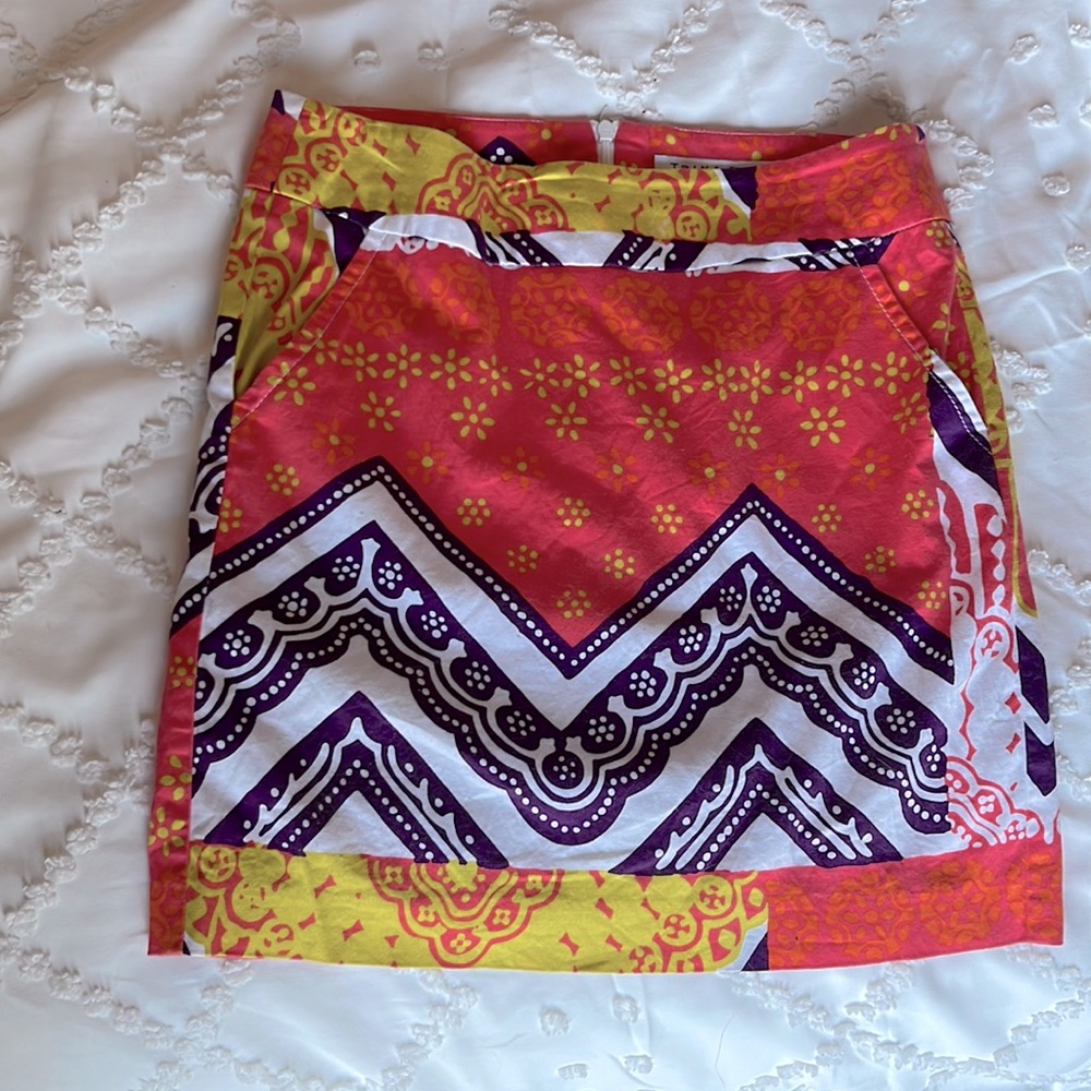 Trina Turk mini skirt size 4